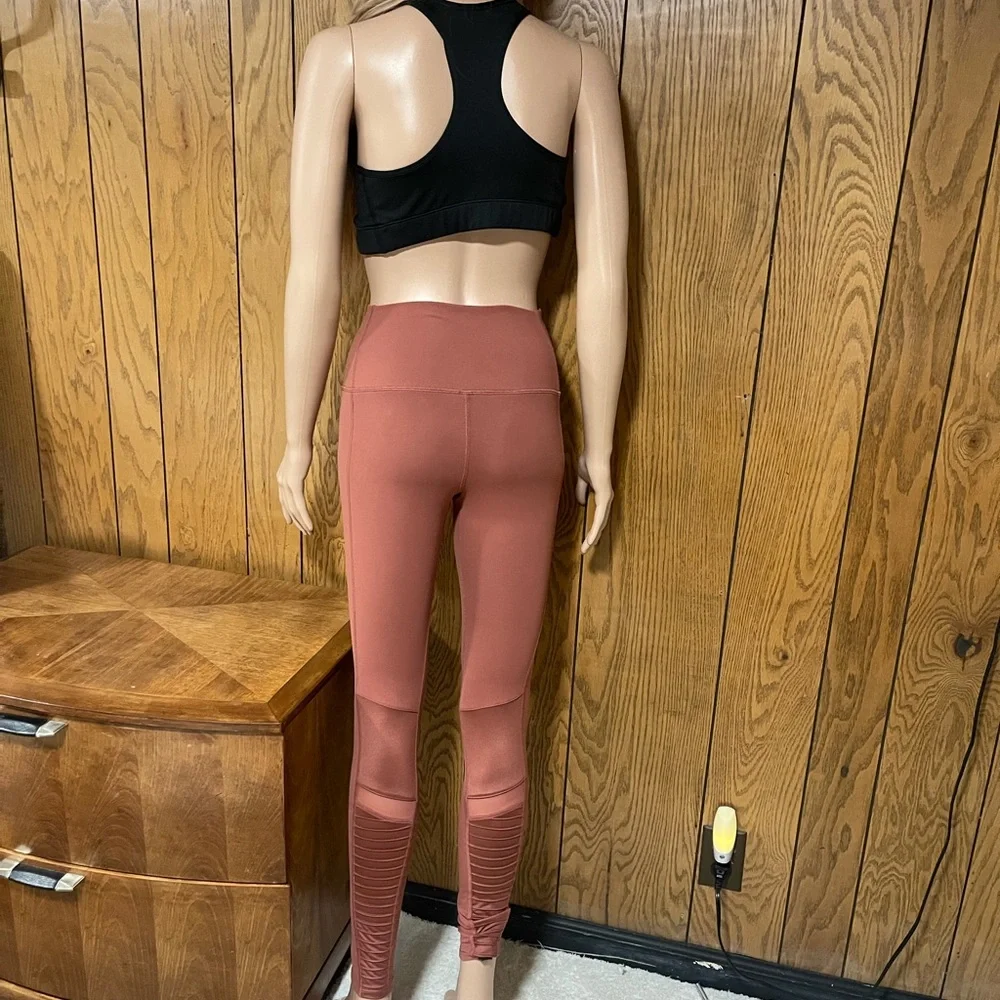 ALO" Yoga Moto Leggings -High Waist - Picture 13 of 16